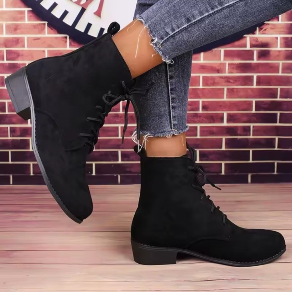 Journee Vienna Women's Combat Boots